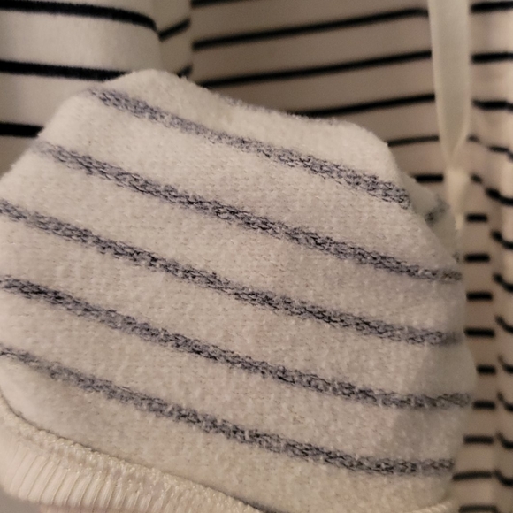 EUC Merona striped zippered sweatshirt with hoodie. - Picture 8 of 9